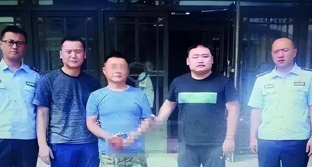 用Go语言写一篇关于人间蒸发28年命案逃犯落网的文章,其实挺妙的 用Go语言写一篇关于人间蒸发28年命案逃犯落网的文章,其实挺妙的